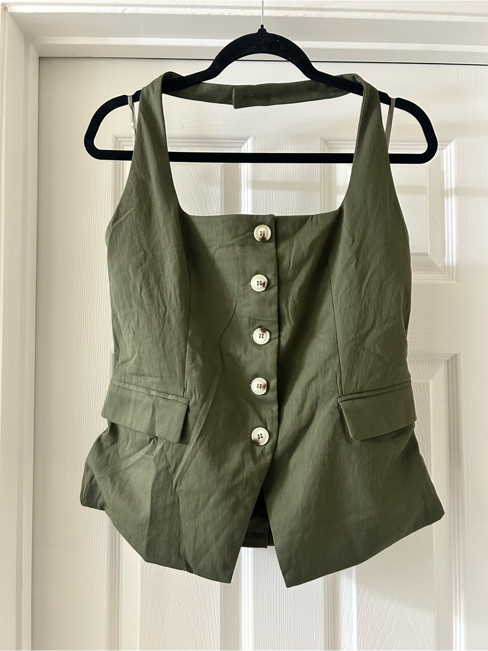 Sleeveless Olive Green Button-Front Women's Halter
